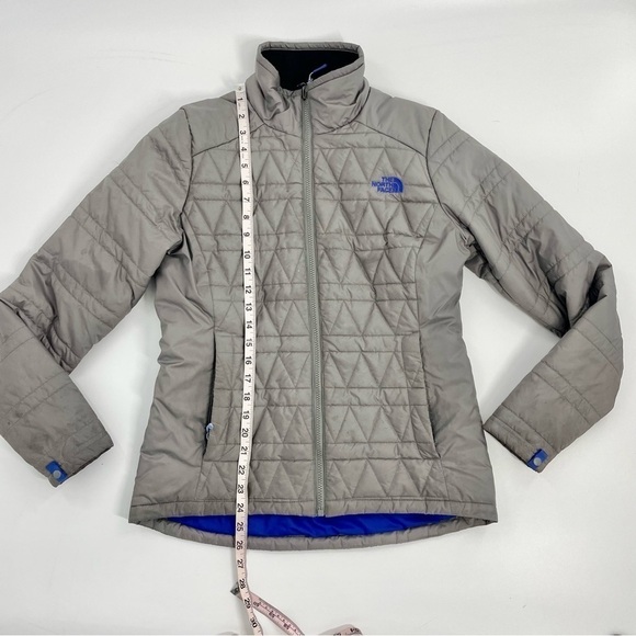 The Northface grey blue puffer thermaball trakker jacket women's S athleisure - Picture 6 of 13